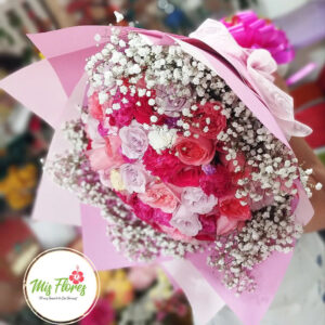 Bouquet de rosas y claveles