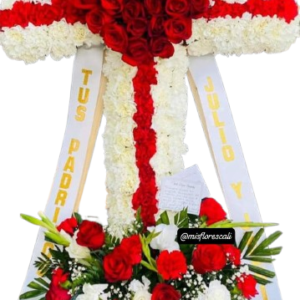 Arreglo fúnebre en cruz