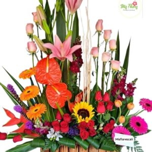 Arreglo Floral Con Rosas Lirios y Girasoles