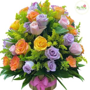 Canasta con rosas