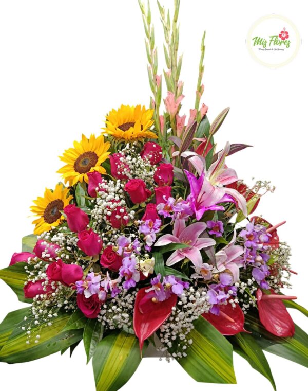 Arreglo Floral Con Rosas y Lirios