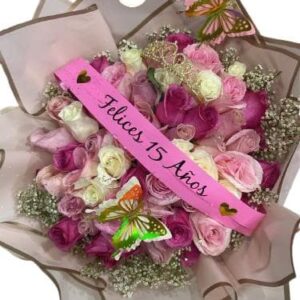 Bouquet De Rosas Especial Para 15 Años