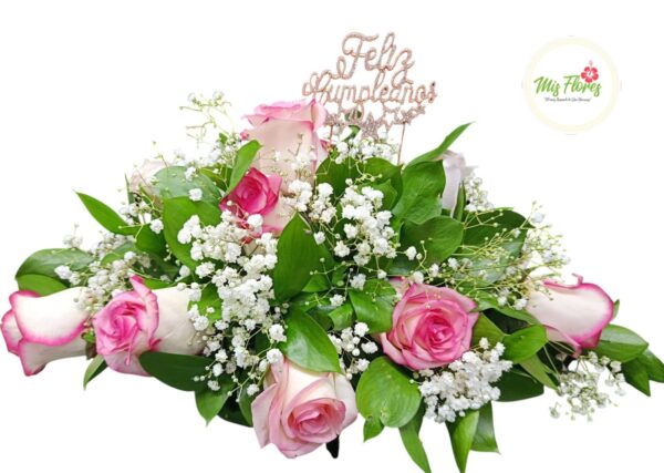 Centro De Mesa Con  Rosas Rosadas