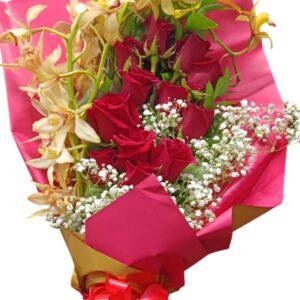 Bouquet De Rosas Con Orquídea cymbidium