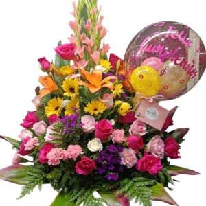 Arreglo Floral Con Rosas y Gerberas
