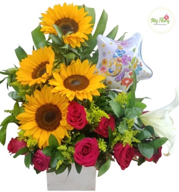 Arreglo Floral con Rosas y Girasoles