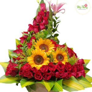 Arreglo Con Rosas Rojas y Girasoles