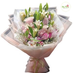 Bouquet De Rosas Y Lirios.