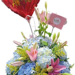 Canasta Con Hortensias Y Lirios