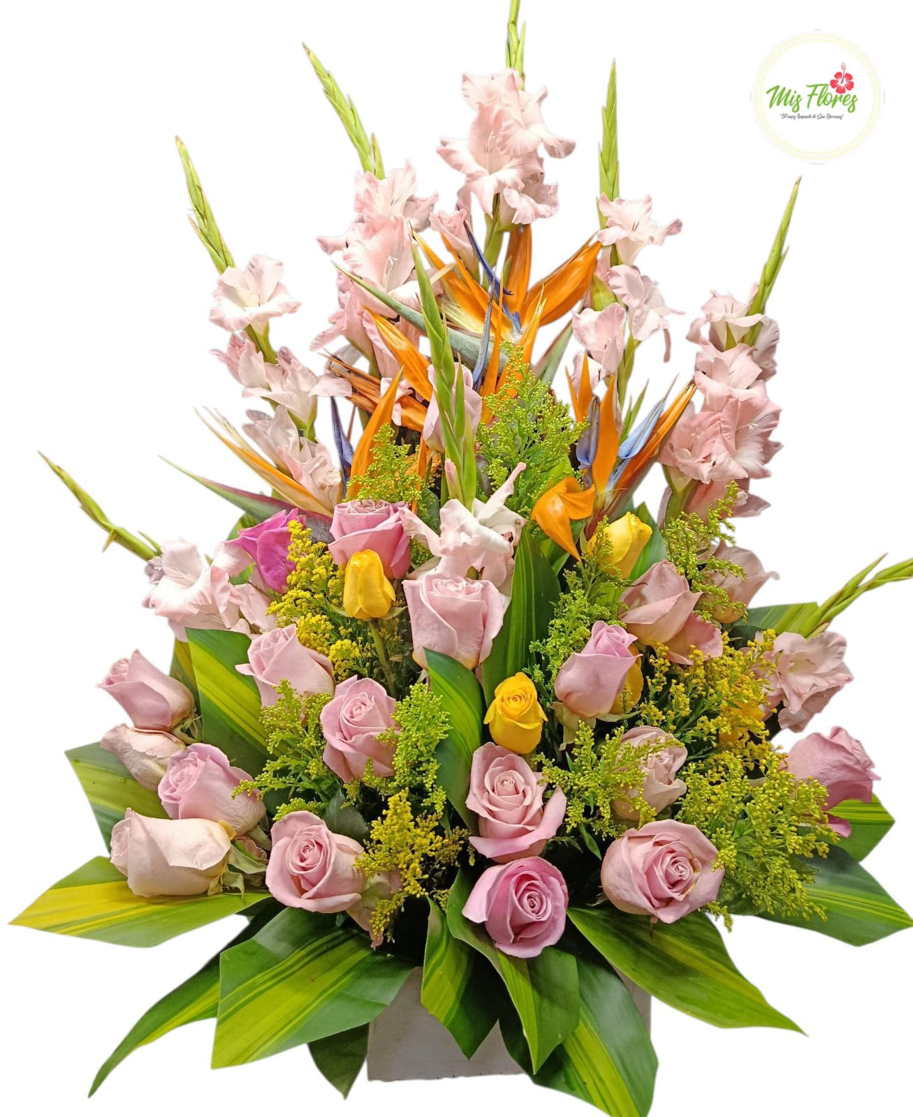 Arreglo Con Rosas Rosadas Y Gladiolos.