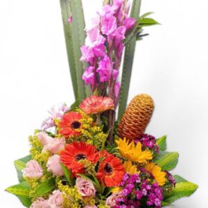 Arreglo Floral Con Rosas Y Girasoles