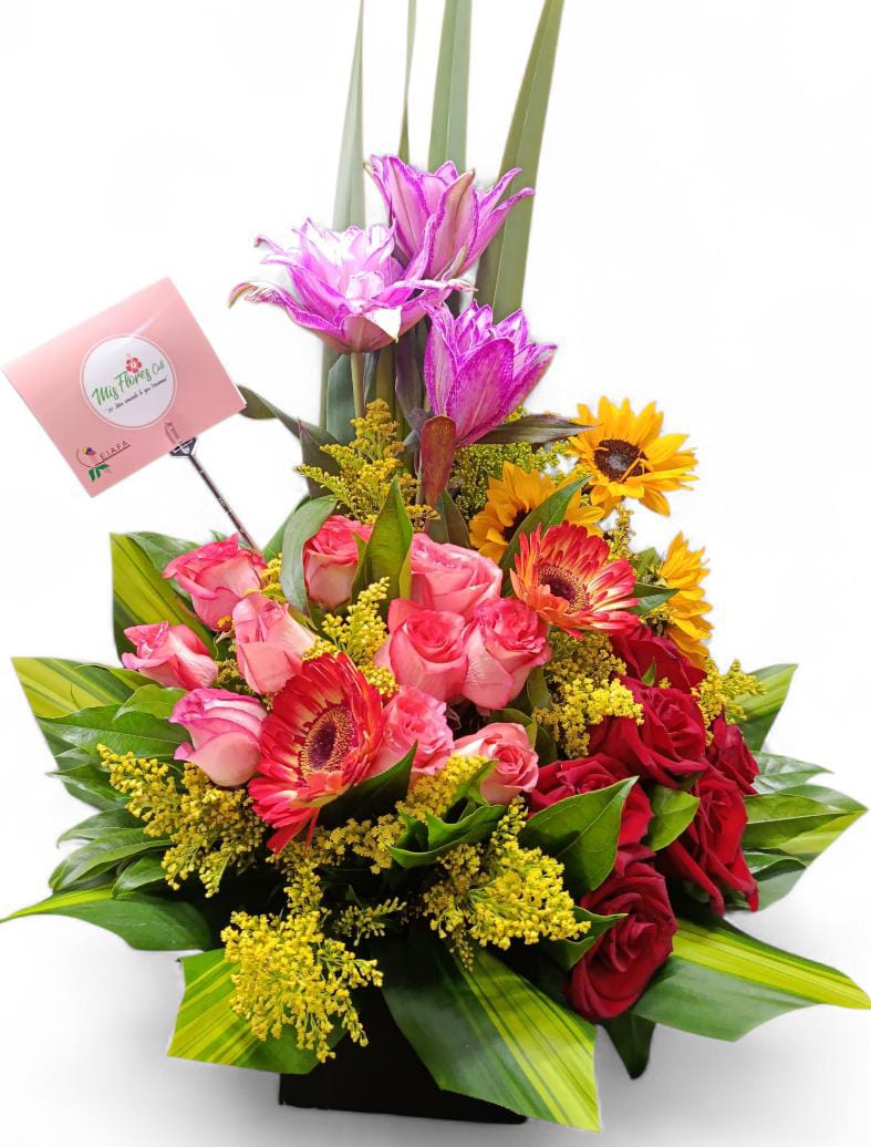 Arreglo Floral Con Variedad De Flores